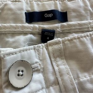 Gap White Capri Pants Size 4